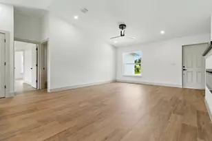 2692 Pretzel Ln, North Port, FL 34286 - Photo 9