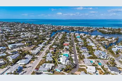 204 84th Street, Holmes Beach, FL 34217 - Photo 45