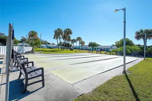 4202 35th Ave W, Bradenton, FL 34205 - Photo 15