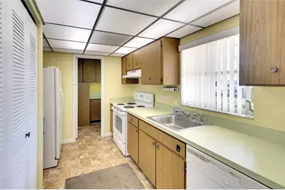 4202 35th Avenue W #7, Bradenton, FL 34205 - Photo 11