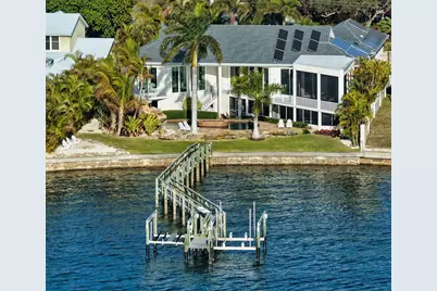 324 Bayshore Drive, Osprey, FL 34229 - Photo 1