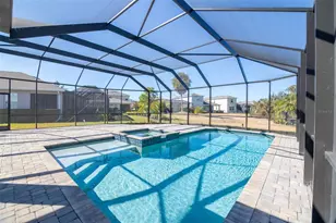 7918 Peaceful Par Dr, Sarasota, FL 34241 - Photo 21