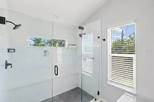 5119 Oxford Dr, Sarasota, FL 34242 - Photo 31