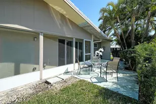 113 Whispering Sands Dr, Sarasota, FL 34242 - Photo 15