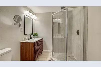 5610 Avenida Del Mare, Sarasota, FL 34242 - Photo 27