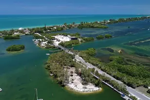 354 Pine Run Dr, Osprey, FL 34229 - Photo 37