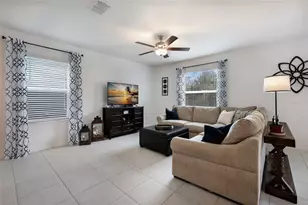 5552 Blue Azure Dr, Wimauma, FL 33598 - Photo 7