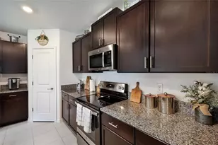 5552 Blue Azure Dr, Wimauma, FL 33598 - Photo 9