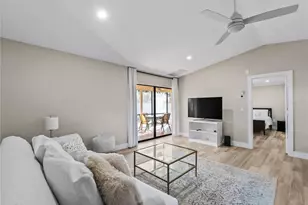 4668 Oak Hill Ln, Sarasota, FL 34232 - Photo 17