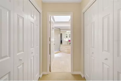 2326 Harbour Oaks Drive, Longboat Key, FL 34228 - Photo 23