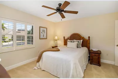 2326 Harbour Oaks Drive, Longboat Key, FL 34228 - Photo 31