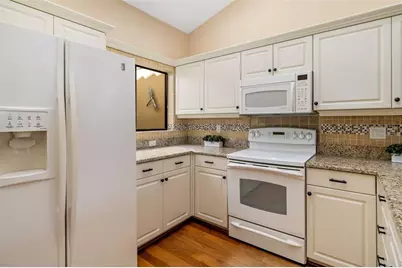 2326 Harbour Oaks Drive, Longboat Key, FL 34228 - Photo 13