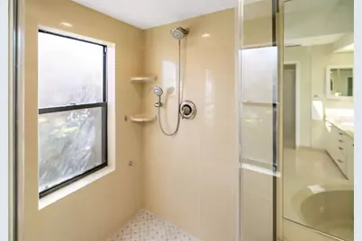 2326 Harbour Oaks Drive, Longboat Key, FL 34228 - Photo 27