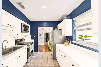 4600 30th Avenue N, Saint Petersburg, FL 33713 - Photo 7