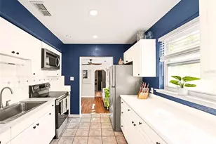 4600 30th Ave N, Saint Petersburg, FL 33713 - Photo 7