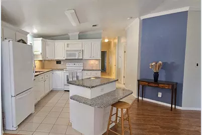 140 Southwinds Drive, Sarasota, FL 34231 - Photo 13