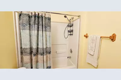 140 Southwinds Drive, Sarasota, FL 34231 - Photo 7