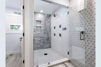 501 Norton Street, Longboat Key, FL 34228 - Photo 23