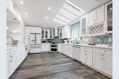 501 Norton Street, Longboat Key, FL 34228 - Photo 13