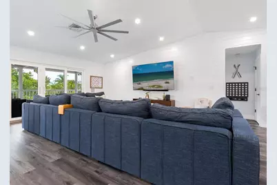 501 Norton Street, Longboat Key, FL 34228 - Photo 11