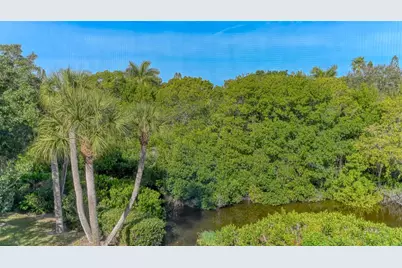 225 Hourglass Way #106, Sarasota, FL 34242 - Photo 11