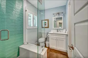 301 Jackson Dr, Sarasota, FL 34236 - Photo 13