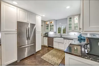 301 Jackson Drive, Sarasota, FL 34236 - Photo 9