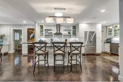 301 Jackson Drive, Sarasota, FL 34236 - Photo 5