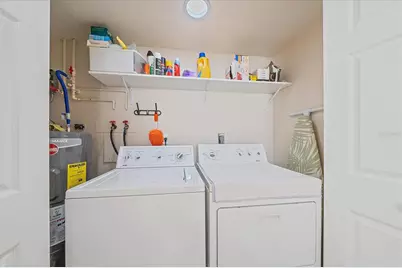 3135 Glen Elyn Boulevard #13, Sarasota, FL 34237 - Photo 33