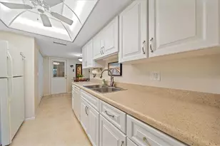 3135 Glen Elyn Blvd, Sarasota, FL 34237 - Photo 17