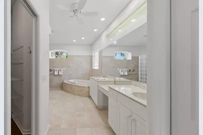 6228 Aventura Drive, Sarasota, FL 34241 - Photo 23