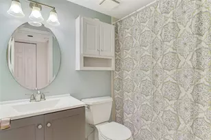 458 Cerromar Rd, Venice, FL 34293 - Photo 13