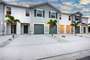 12723 Iris Blossom Rd, Sarasota, FL 34238 - Photo 3