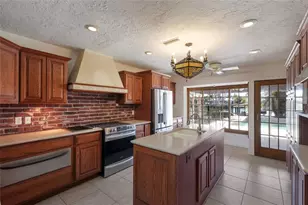 6703 9th Ave NW, Bradenton, FL 34209 - Photo 11