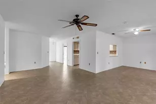 5241 Marsh Field Ln, Sarasota, FL 34235 - Photo 11