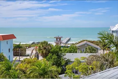 110 10th Street S, Bradenton Beach, FL 34217 - Photo 61