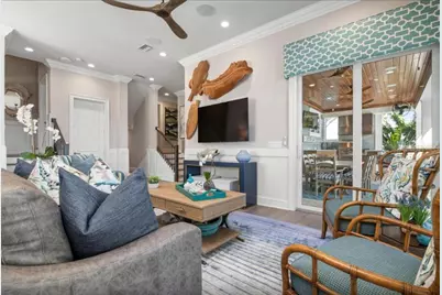 110 10th Street S, Bradenton Beach, FL 34217 - Photo 7