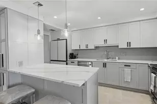 1212 Benjamin Franklin Dr, Sarasota, FL 34236 - Photo 7