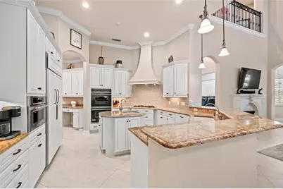 6808 Belmont Court, Lakewood Ranch, FL 34202 - Photo 9