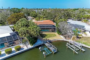 5507 Contento Dr, Sarasota, FL 34242 - Photo 5