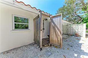 5507 Contento Dr, Sarasota, FL 34242 - Photo 41