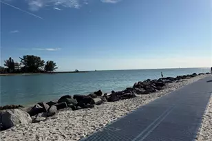 200 140th Ave E, Madeira Beach, FL 33708 - Photo 25