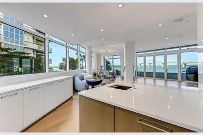 280 Golden Gate Point #200, Sarasota, FL 34236 - Photo 21