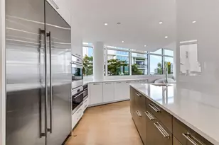 280 Golden Gate Point, Sarasota, FL 34236 - Photo 33