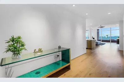 280 Golden Gate Point #200, Sarasota, FL 34236 - Photo 21