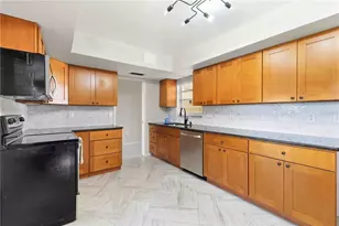 7011 9th Ave W, Bradenton, FL 34209 - Photo 13