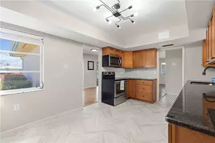 7011 9th Ave W, Bradenton, FL 34209 - Photo 13
