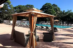 2760 Coconut Bay Ln, Sarasota, FL 34237 - Photo 13