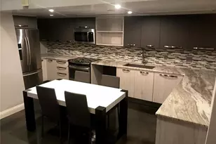 2760 Coconut Bay Ln, Sarasota, FL 34237 - Photo 15