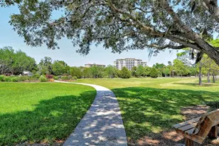 5469 Riverbluff Cir, Sarasota, FL 34231 - Photo 55